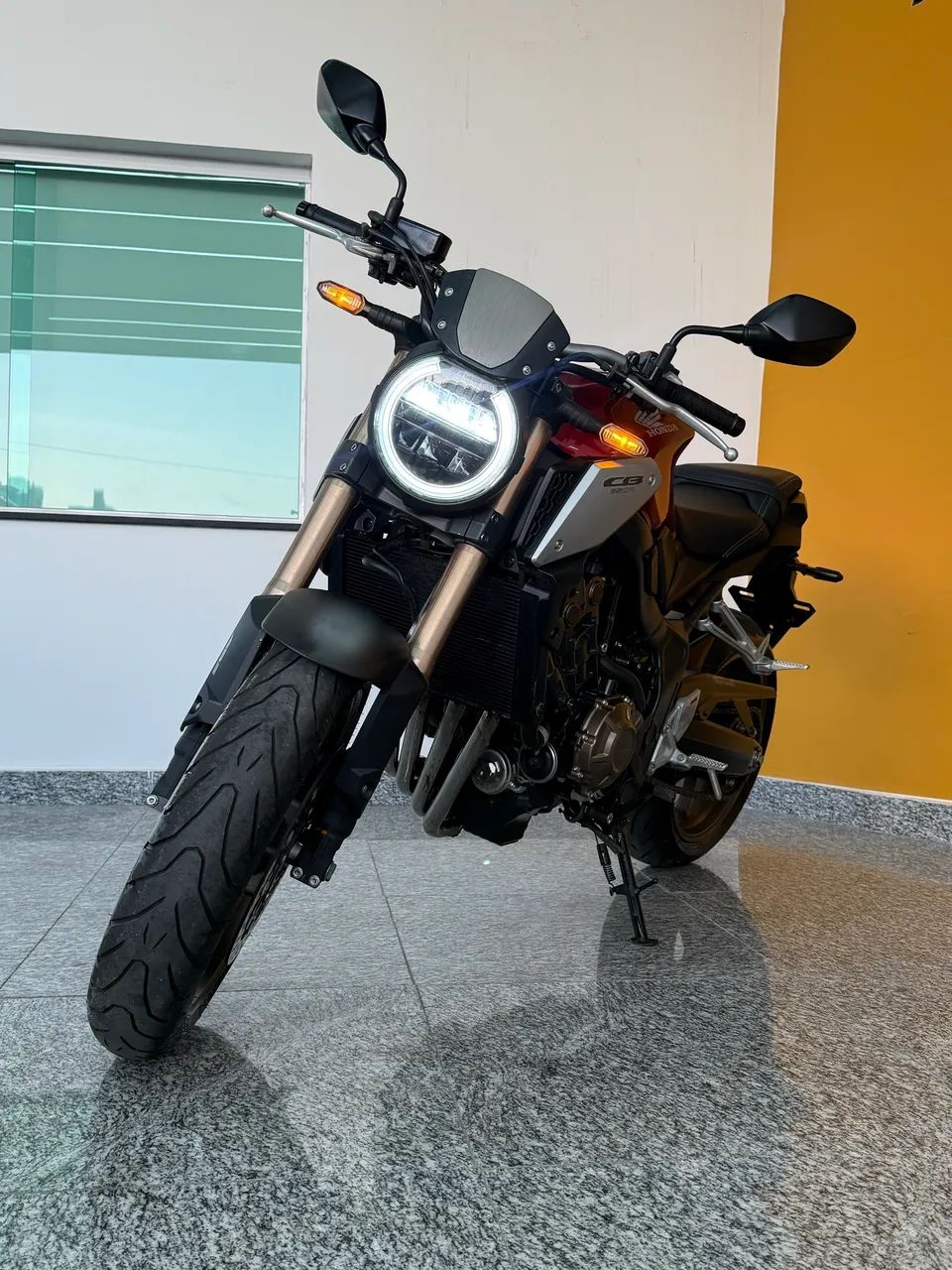 Moto CB-r 650cc