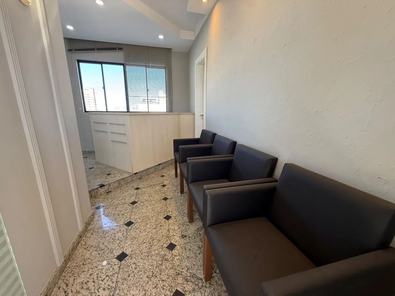 SALA COMERCIAL PARA LOCAÇÃO NO CENTRO - Foto 5