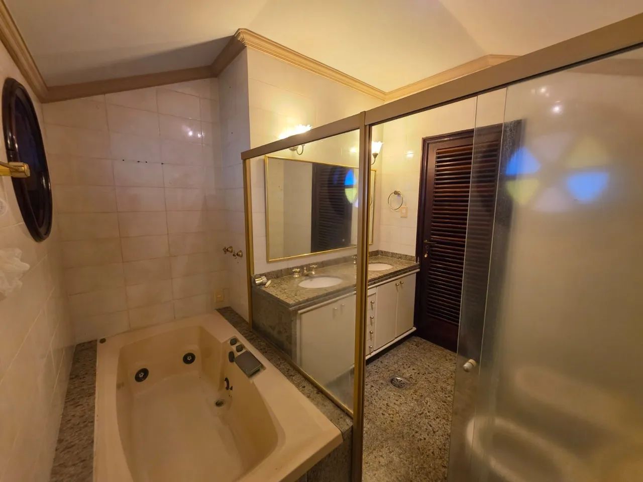 Vendo casa sofisticada com estilo Colonial (Jardim das Américas) - Foto 5