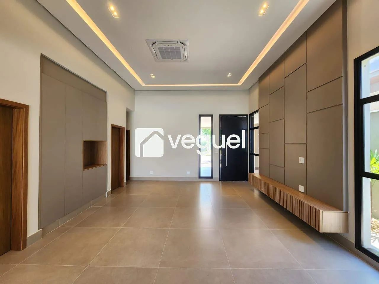 Casa em condomínio com 189 m², 3 quartos sendo 3 suítes para Alugar no Quinta dos Ventos e