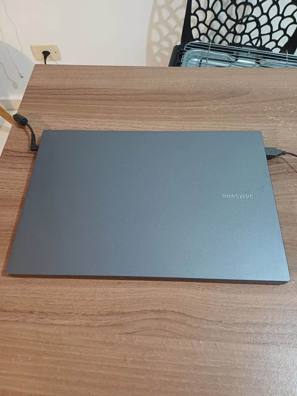 Notebook Samsung Book 550XDA | 8 GB RAM | SSD + HD | Windows 11 - Foto 2