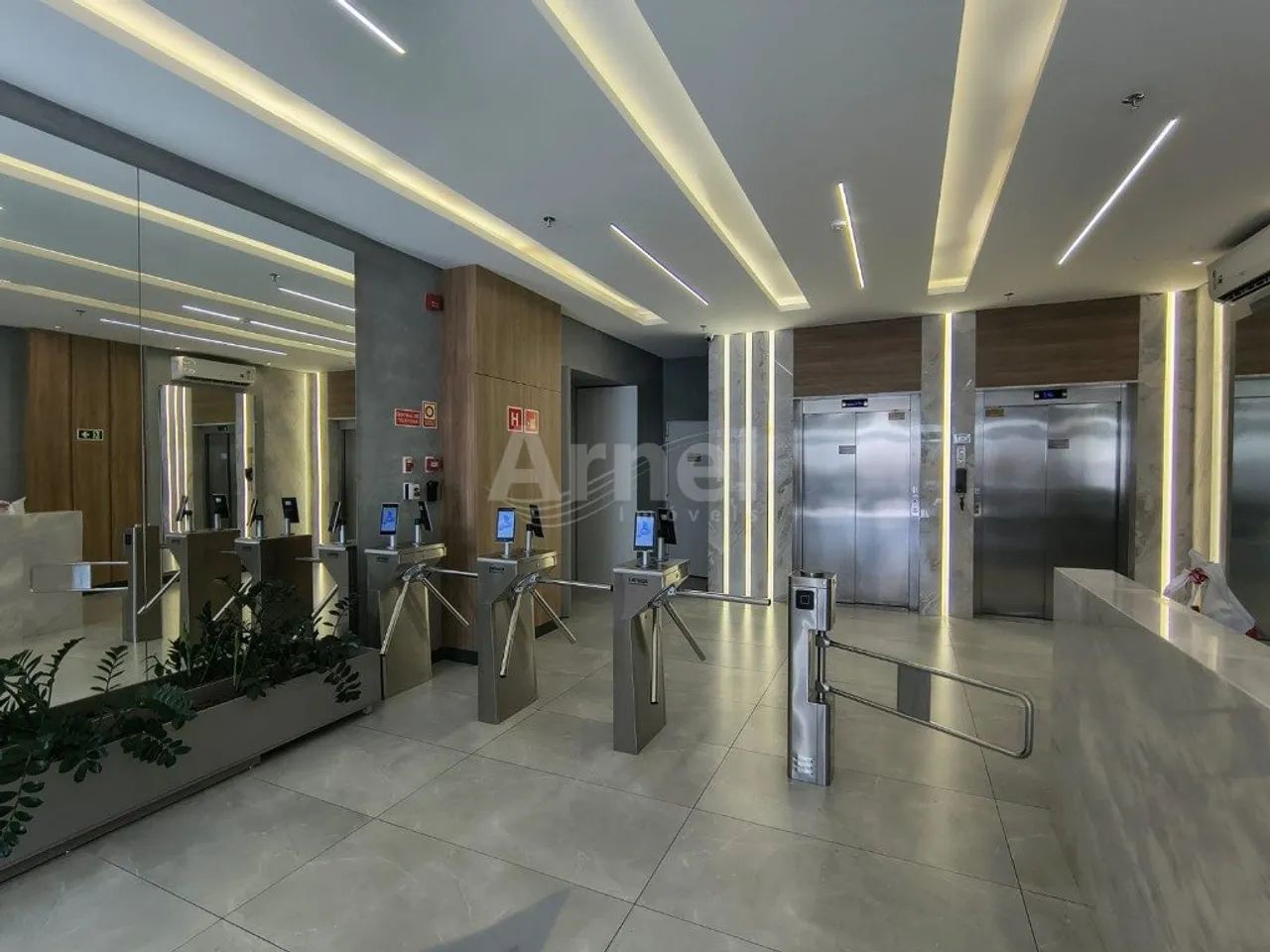 Sala Comercial no Centro - Excelente Localização - Foto 4