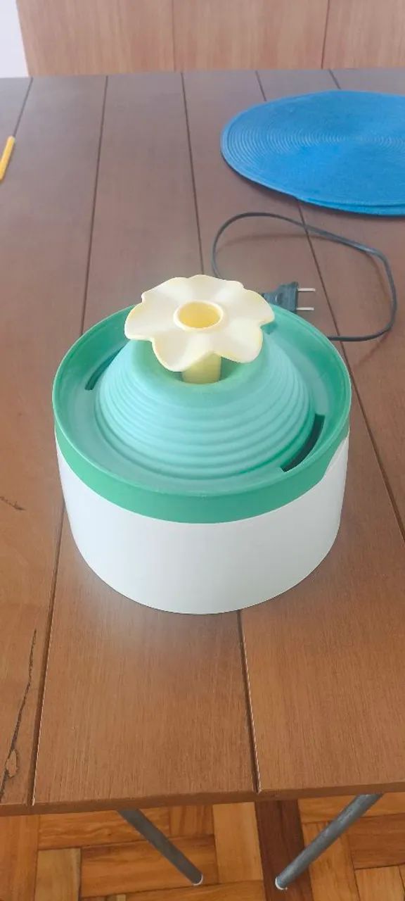 Bebedouro para gatos e cachorros.
