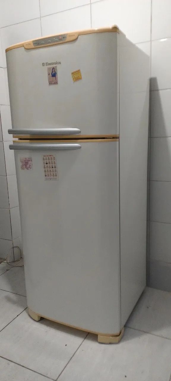 Vendo Geladeira 