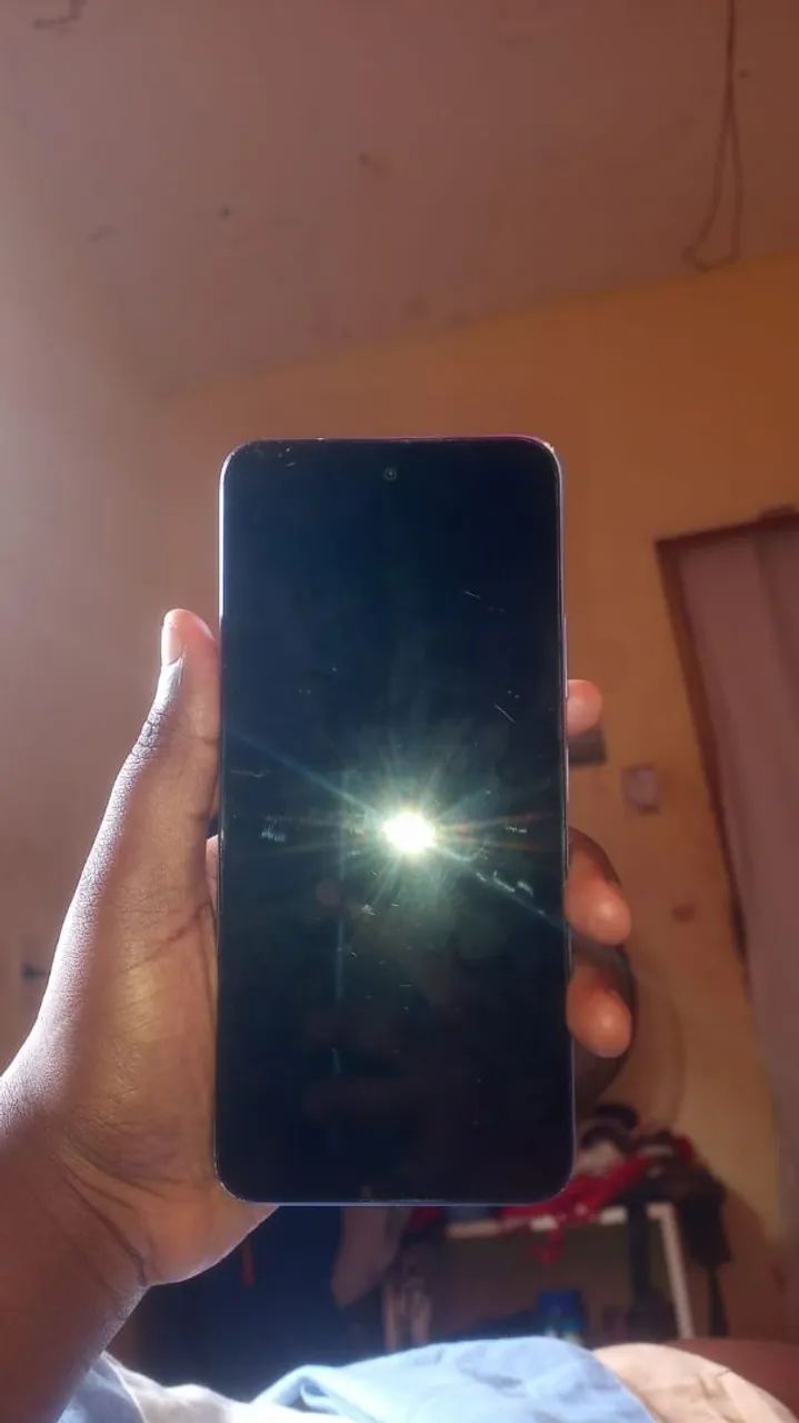 Celular HOT 60i  - Foto 2