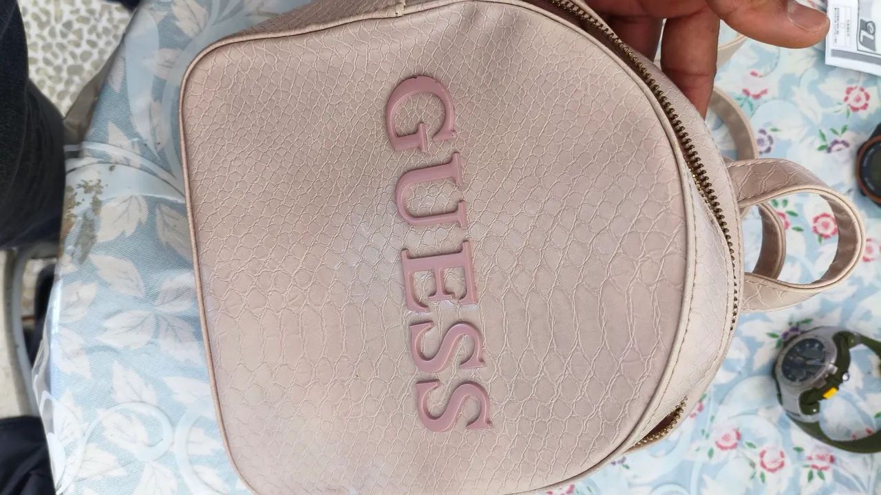mini mochila Guess Cora Convertible