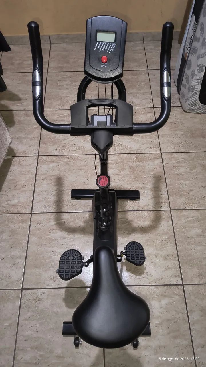 Vende-se Bicicleta Ergométrica  - Foto 3