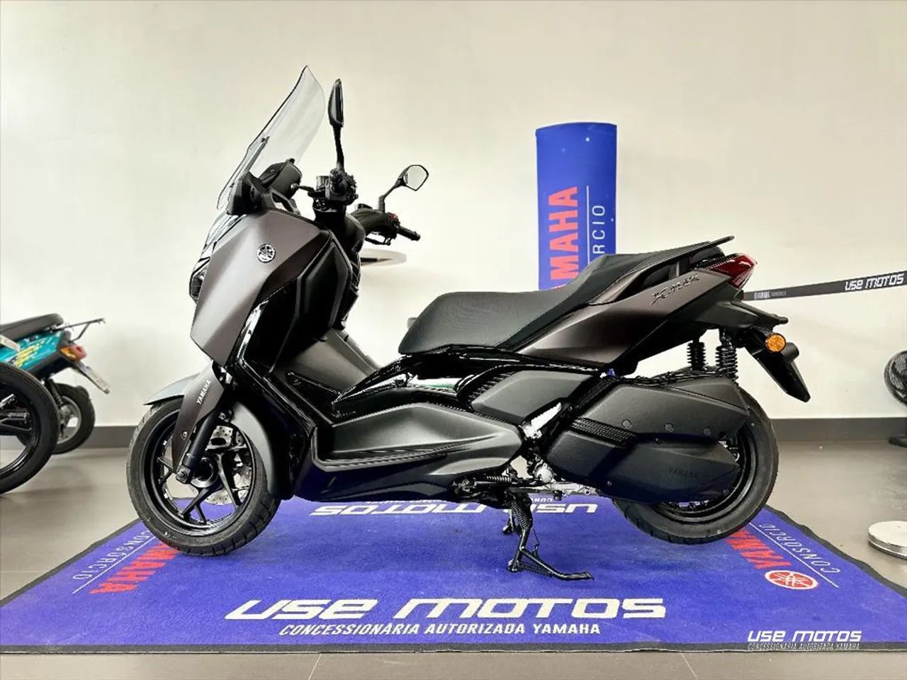 YAMAHA XMAX 300 CONNECTED ABS