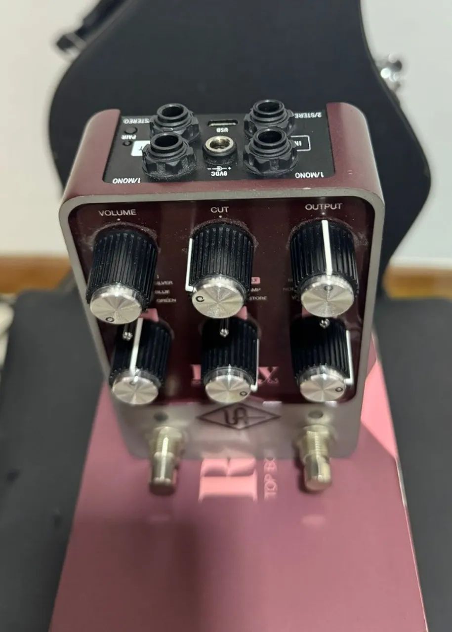 Pedal UAFX Ruby '63 Top Boost Amplifier - Instrumentos musicais Pedal UAFX Ruby '63 Top Boost Amplifier - Instrumentos musicais