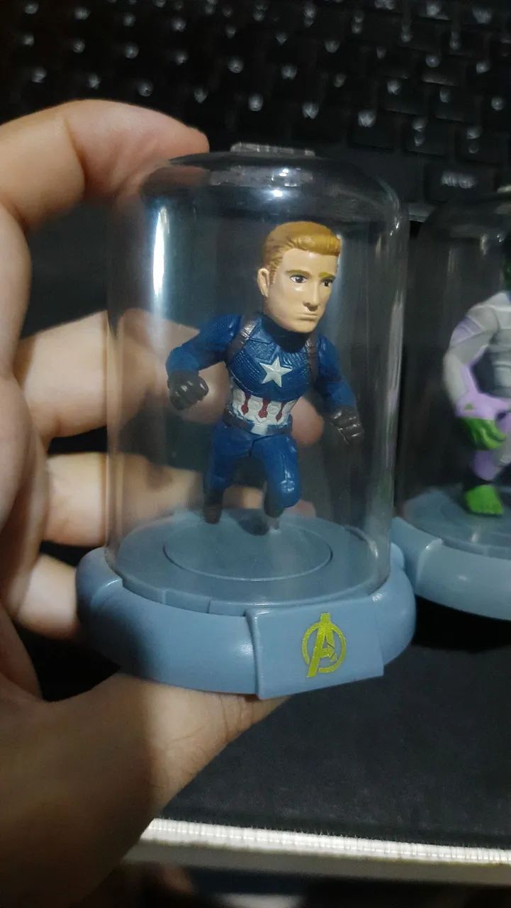 Duas miniaturas vingadores  - Foto 2