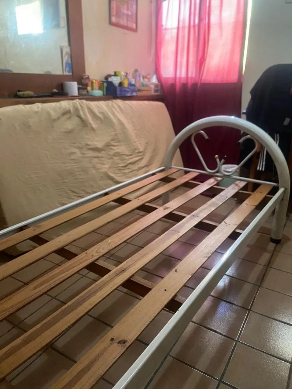 Cama de solteiro Ferro já vai com o colchão  - Foto 2