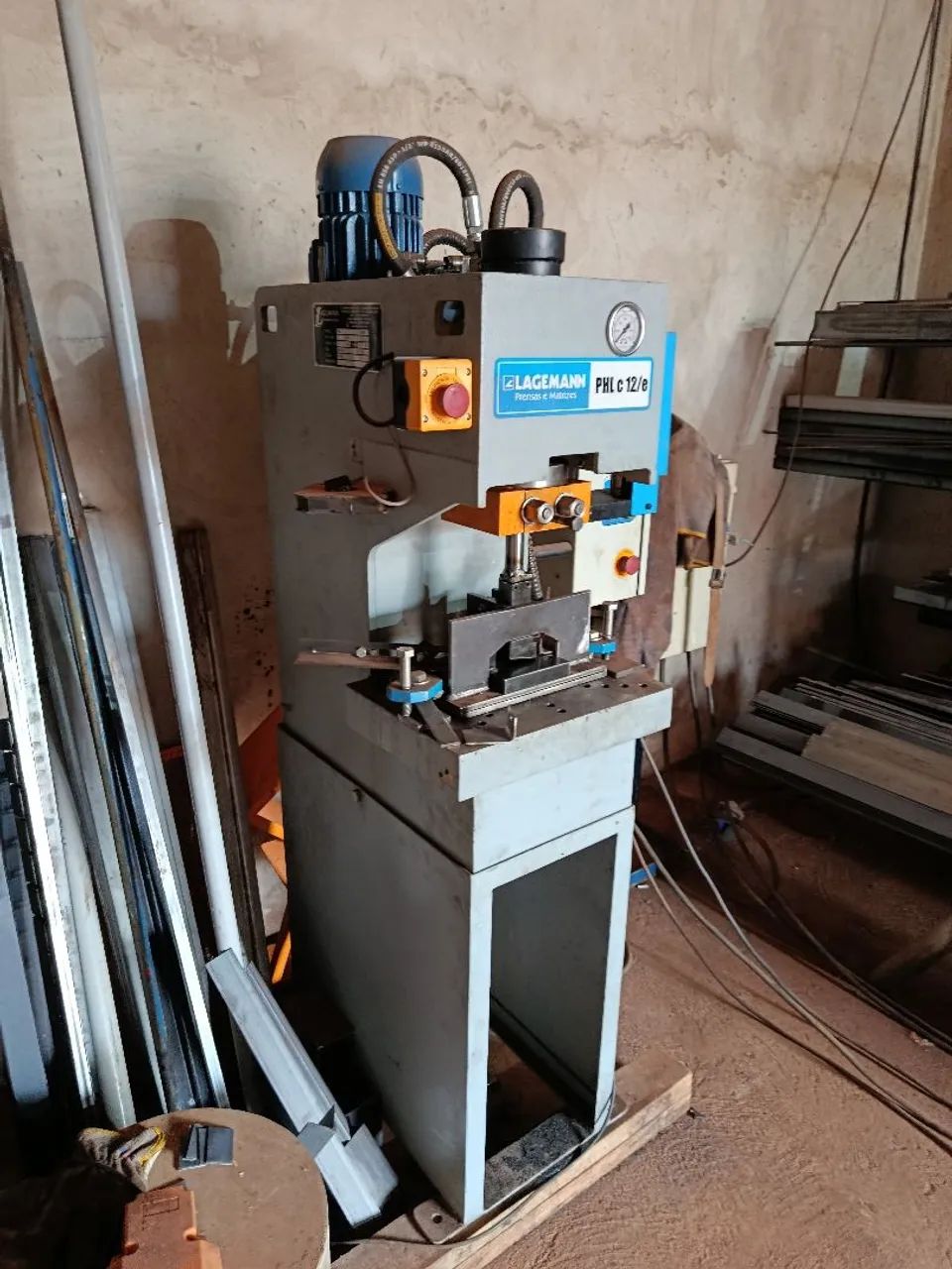 Prensa hidráulica 12tn excêntrica.  - Foto 3