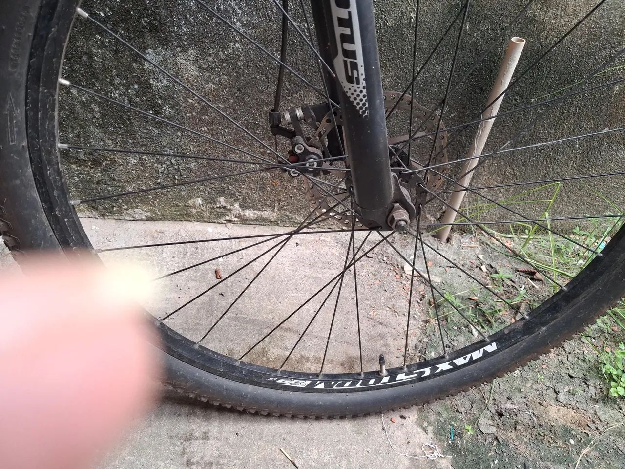 Vende-se uma bicicleta  - Foto 2