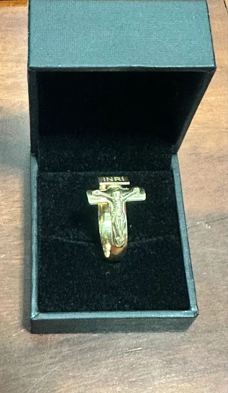 Anel em ouro 18 k- Jesus Cristo - Ouro 18 K- ouro 750