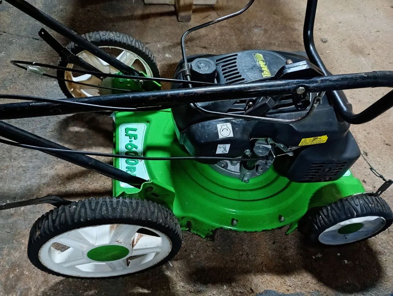 Vendo aparador de grama Trapp Lf600  - Foto 3