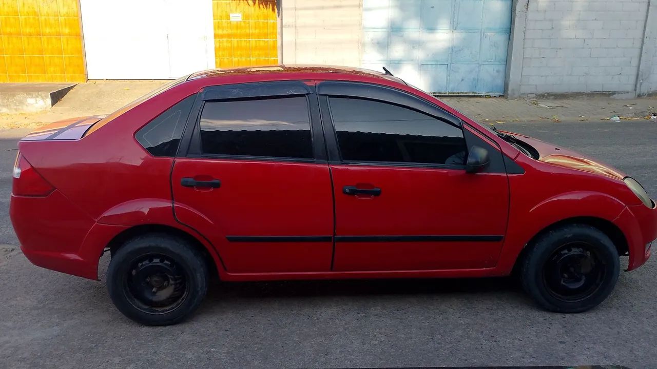 Ford Fiesta Sed. 1.6 8V Flex 4P 2005