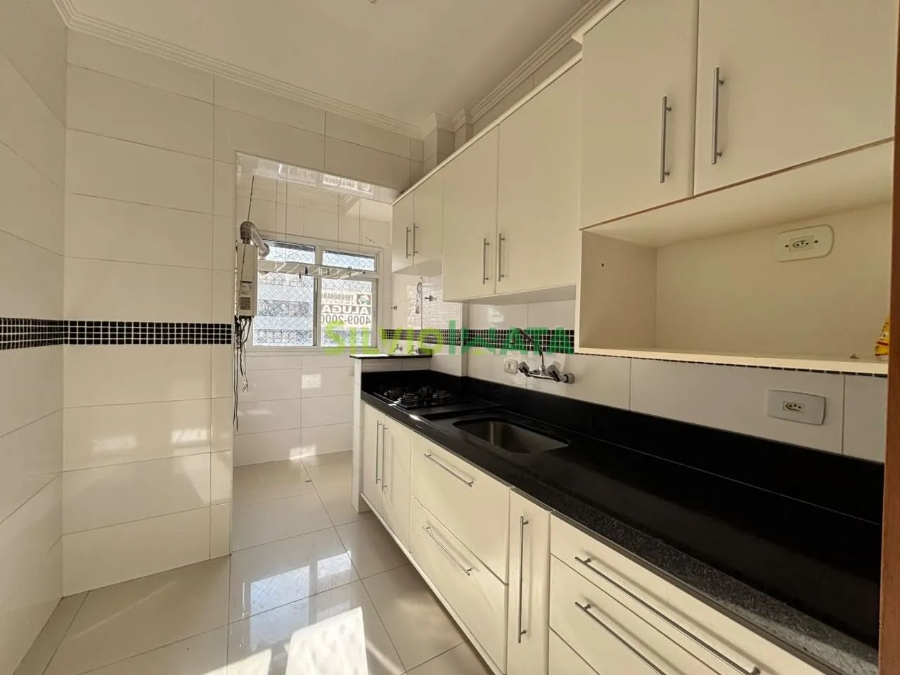 EXCELENTE APARTAMENTO NO ED. JORGE AMADO, SEMI MOBILIADO PARA MORAR NO CENTRO. - Foto 3