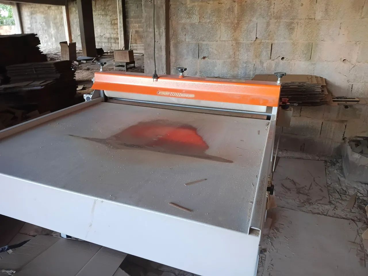 Maquina de corte e vinco mais facas - Foto 2