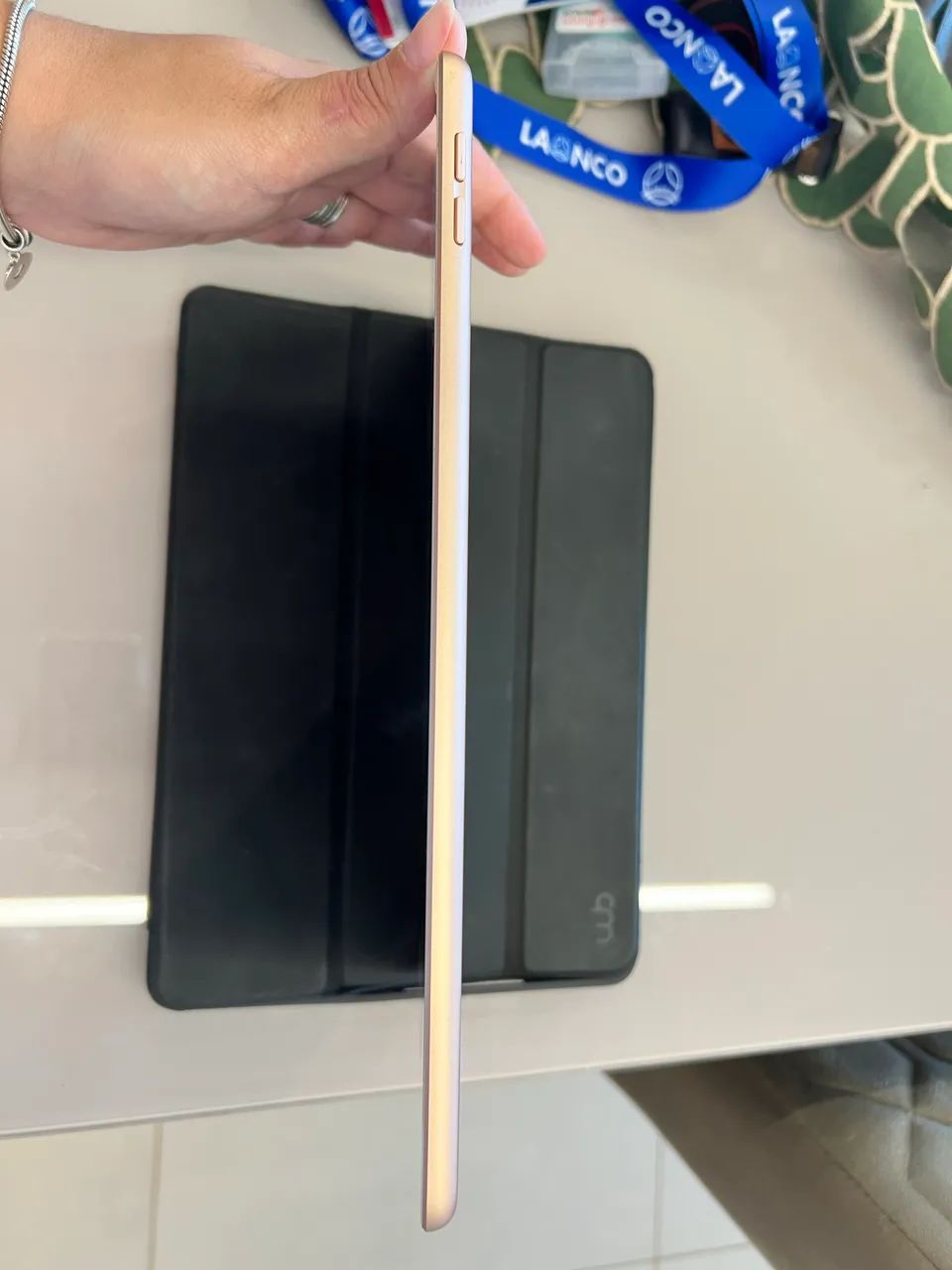 Ipad 8º geração rose gold - Foto 3