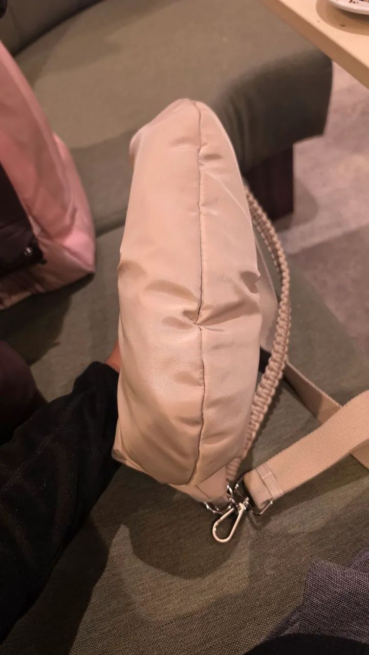 Bolsa guess  - Foto 2