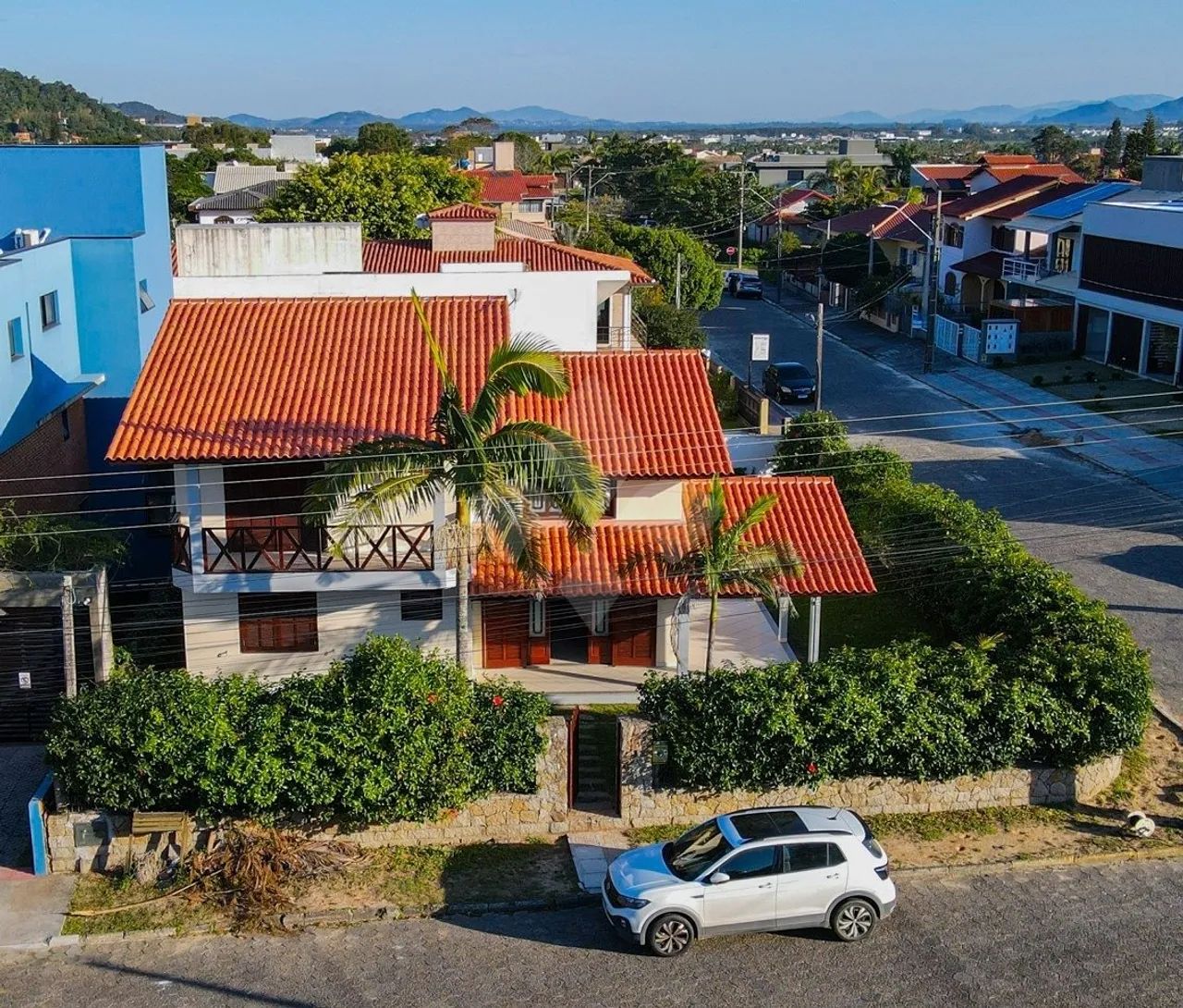 Casa com 4 quartos, 1 suíte, Bairro Centro, Garopaba/SC