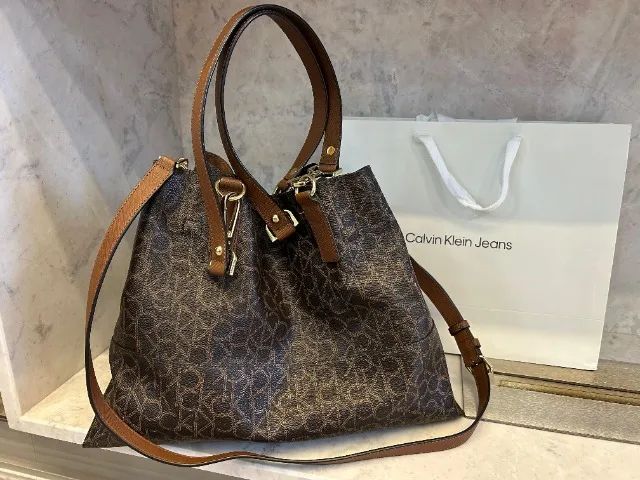 Bolsa Calvin Klein Grande - Foto 2