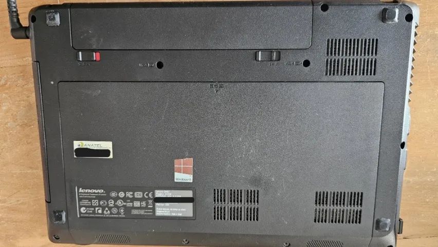 Notebook Lenovo U12CDJ10 excelente estado - Foto 4