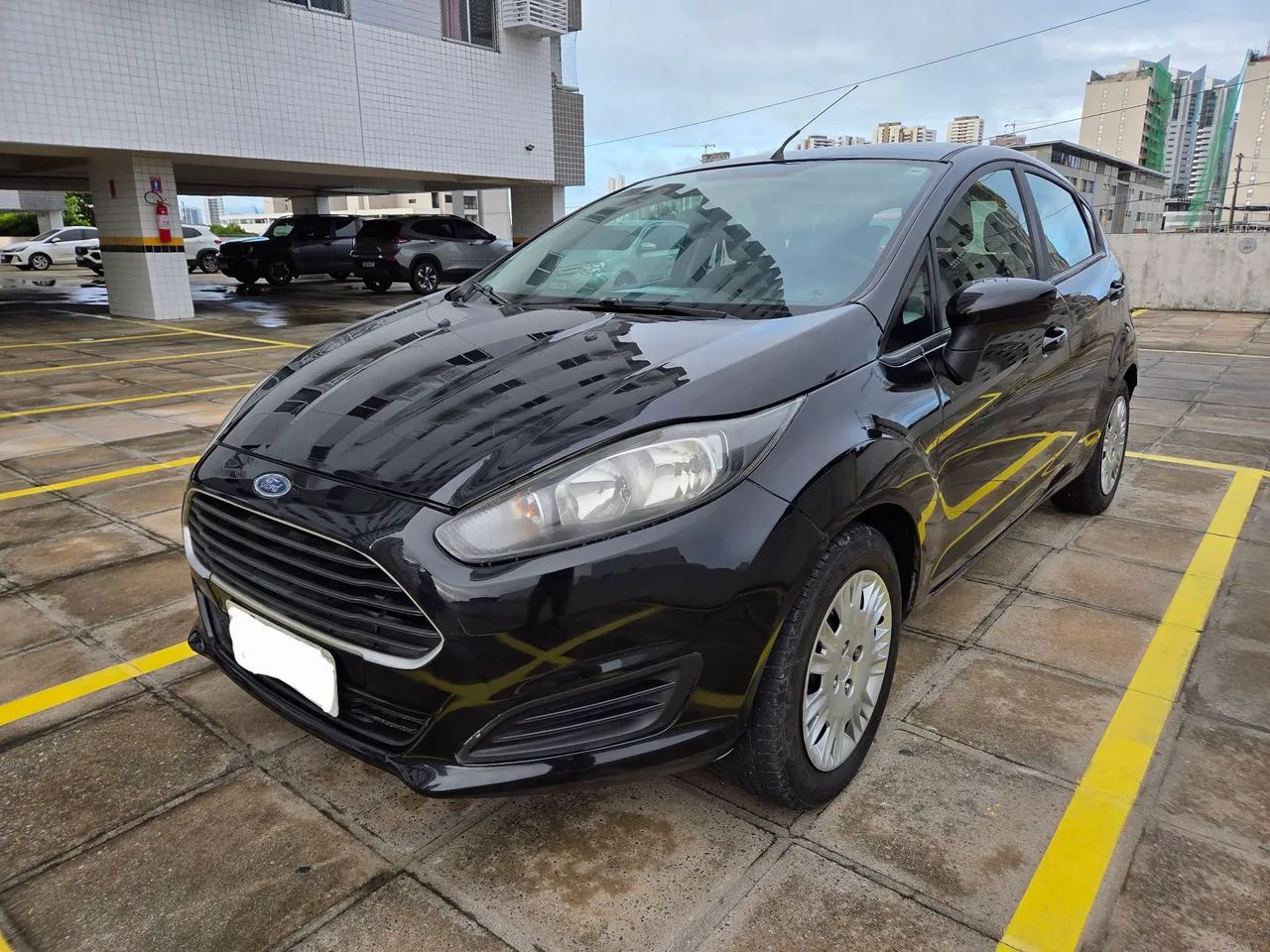 Ford Fiesta 1.5 16V Flex Mec. 5P 2014 - Foto 2