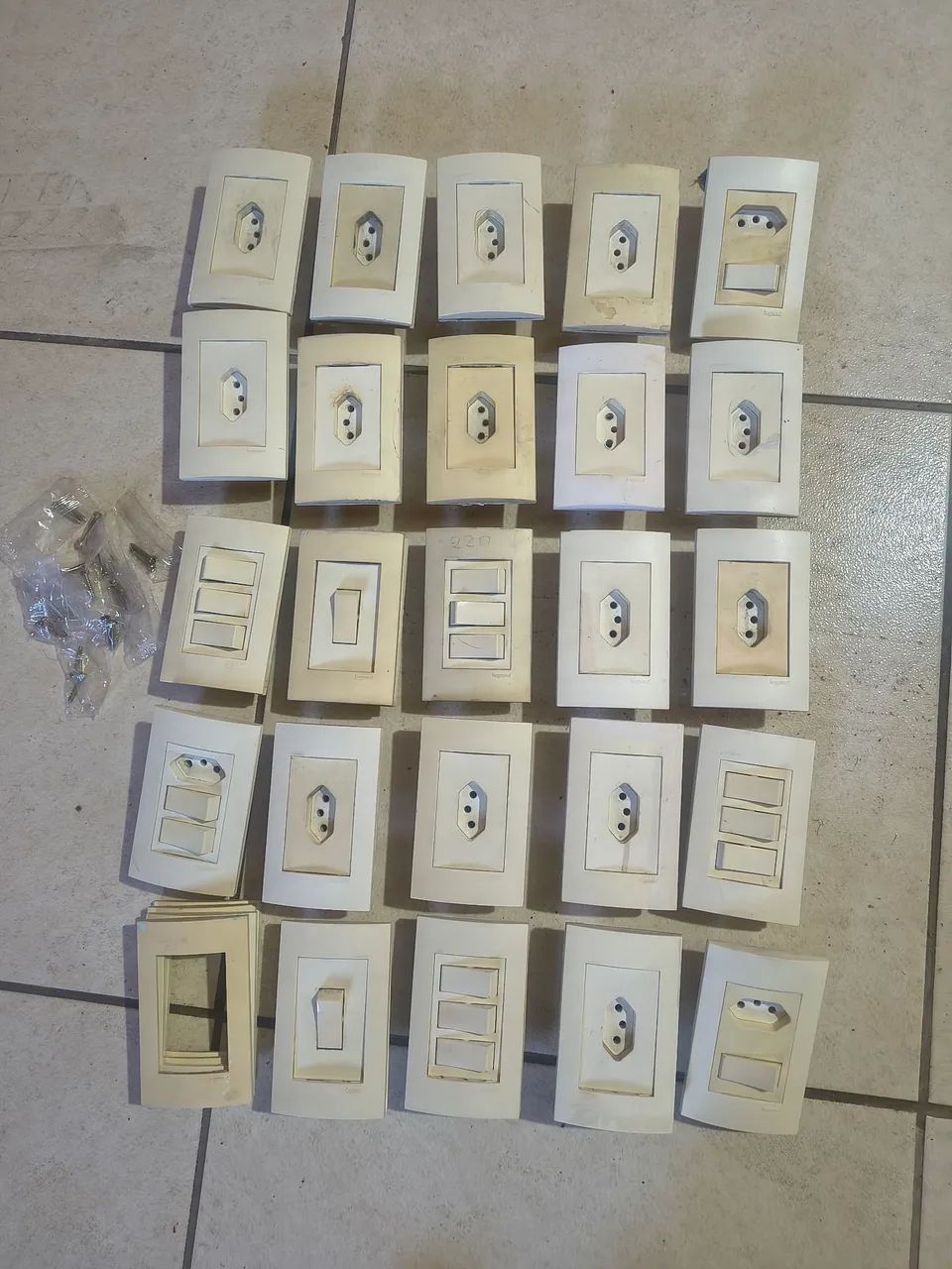 Tomadas e interruptores 25pcs 