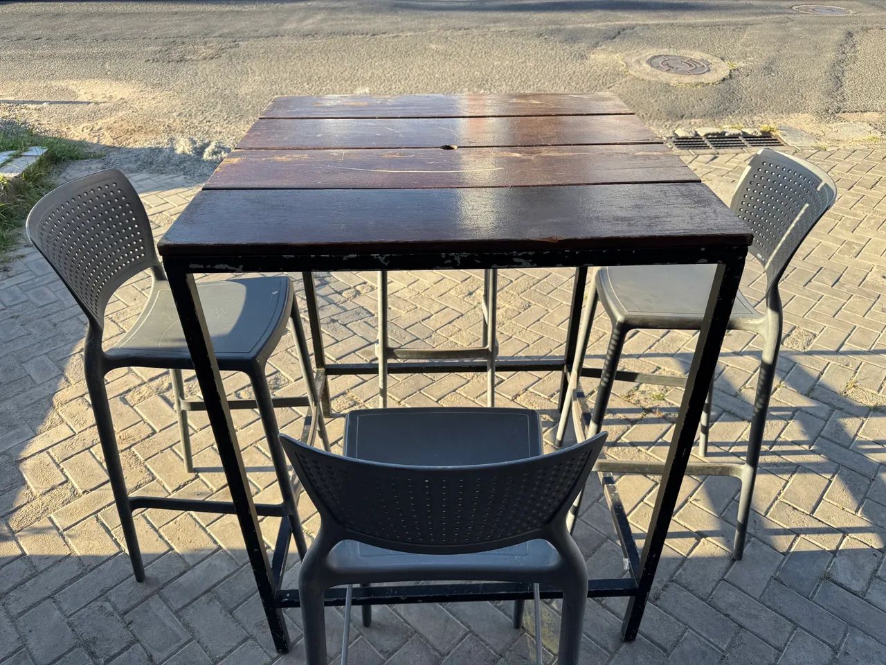 CONJUNTO DE MESA ALTA À VENDA! - Foto 4