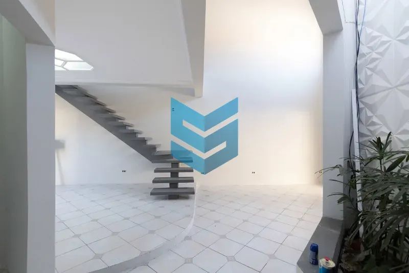 Casa com 3 dormitórios à venda, 240 m² - Vila Hortência - Foto 3