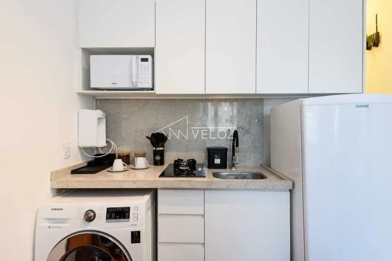 Kitnet/Conjugado - / Residencial / Botafogo