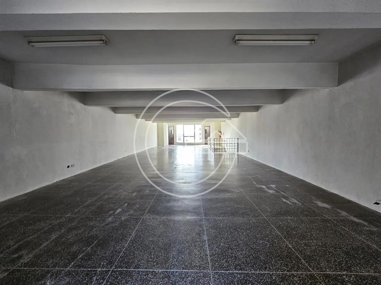 ALUGA-SE Comercial NO CENTRO - MARÍLIA/SP - Foto 2