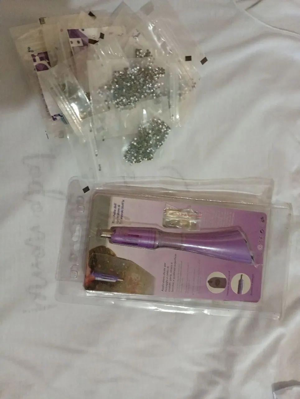 Caneta para aplicar strass no tecido 