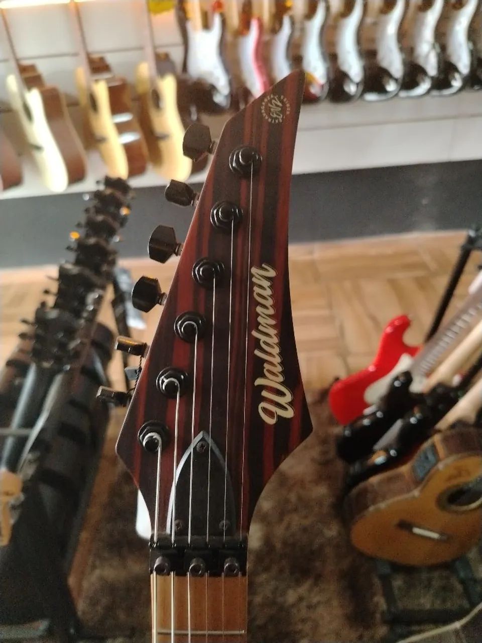 Guitarra super strato Waldman - Foto 4