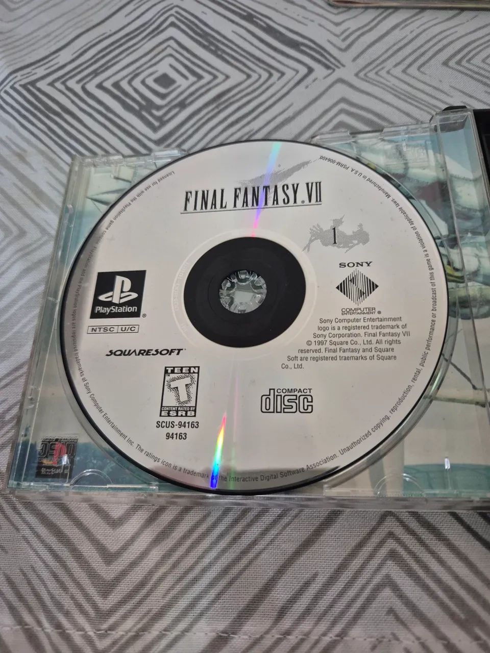 Final Fantasy 7 - PS1 Original - Foto 3