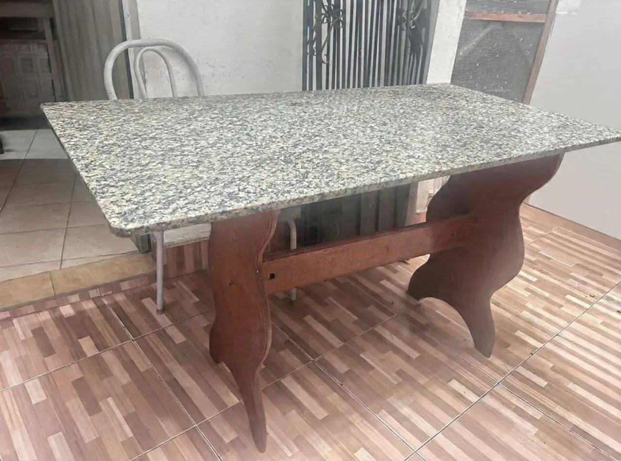Mesa de granito com base de angelim - Foto 3