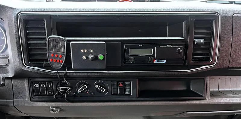 VW 11-180 DELIVERY PRIME PLATAFORMA GUINCHO 6 METROS  - Foto 10