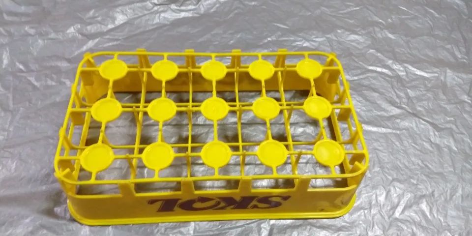 Engradado Plástico De Cerveja Skol 300 Ml (Usado) - Foto 3