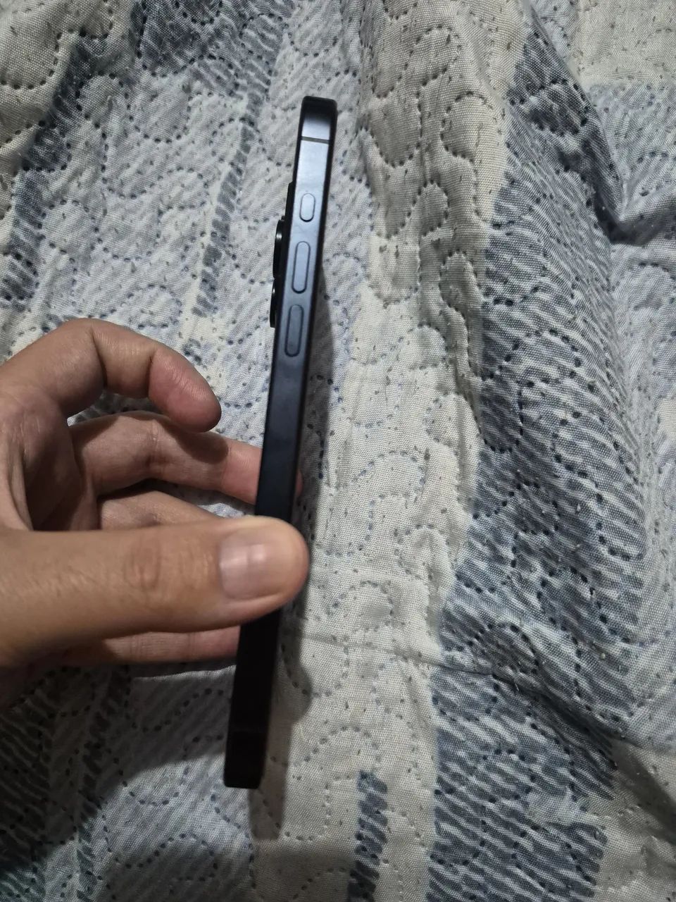 Troco iPhone 15 pro max por celular do mesmo nível 