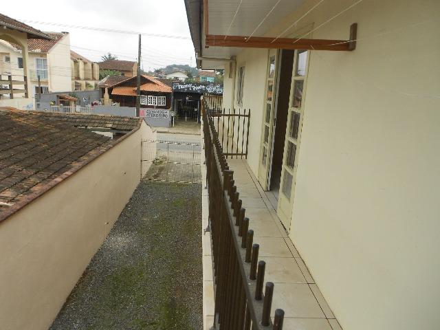Sobrado a Venda Rua Principal do Bairro estevão de matos Aceito Carros, * - Foto 4