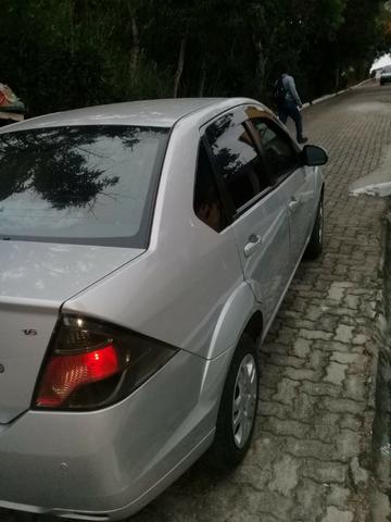 Ford Fiesta Sedan 1.6 13/14 Prata completo - Foto 3
