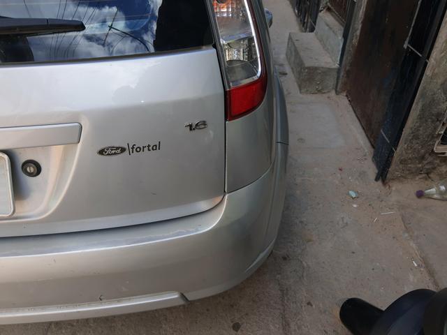 Ford Fiesta - Foto 5