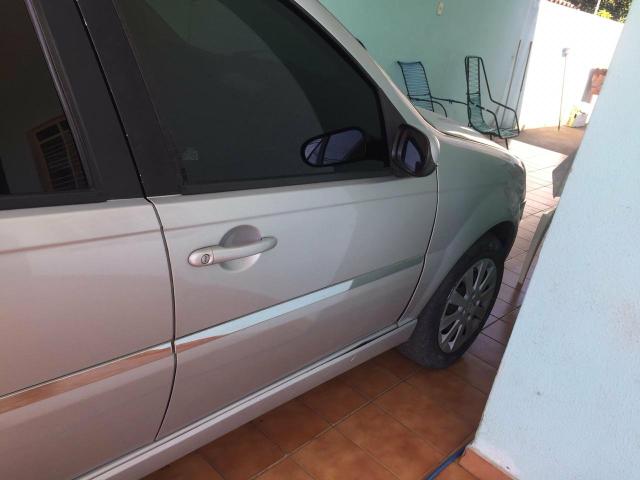 Vende-se Carro SIENA DUALOGIC - Foto 12