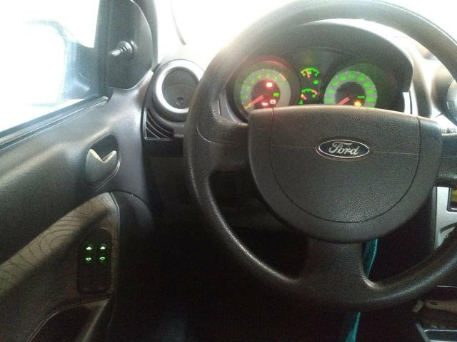 Ford Fiesta Sedan 2008 - Foto 3