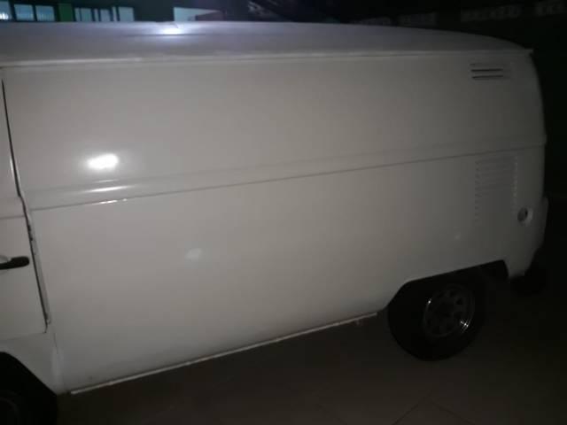 Kombi furgão 1989 top toda reformada,motor novo, setor direção novo,cambio zero revisado. - Foto 15