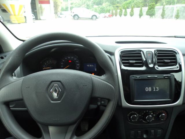 SANDERO 1.6 - Foto 5