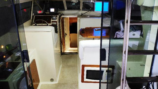 Lancha obra Capri 32 Fly - Barco de represa! Oportunidade única!! - Foto 9