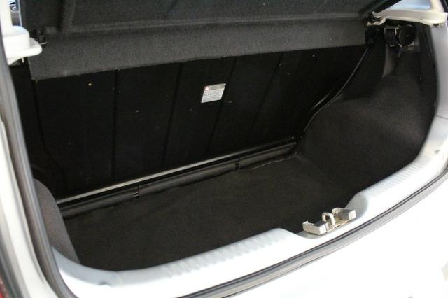 Volkswagen Fox 1.0 Total Flex - Foto 8