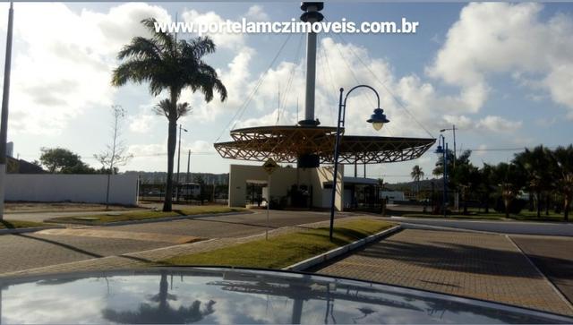 Lote no Condomínio Laguna, 900 m², no litoral sul. Estudo receber imóvel menor valor